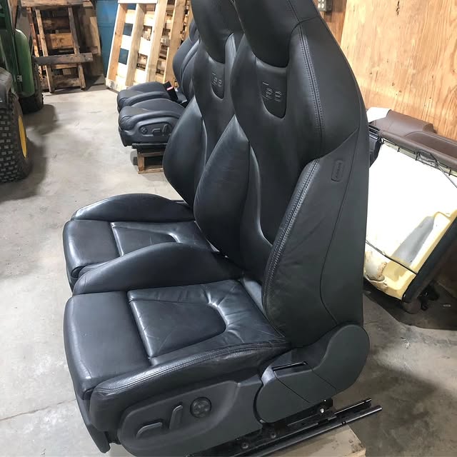 2008 AUDI S6 FRONT SEAT - Image 2